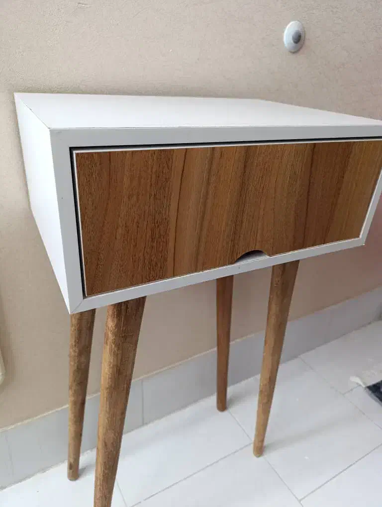 میز تلفن|میز تلفن|بیرجند, |دیوار