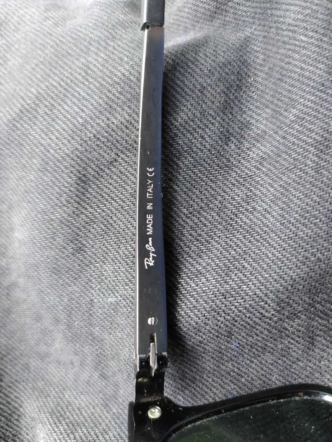 عینک|زیورآلات و اکسسوری|فولادشهر, B4|دیوار