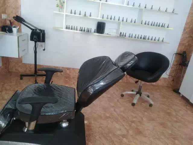 فروش مبل و صندلی آرایش|آرایشگاه و سالن‌های زیبایی|نهبندان, |دیوار