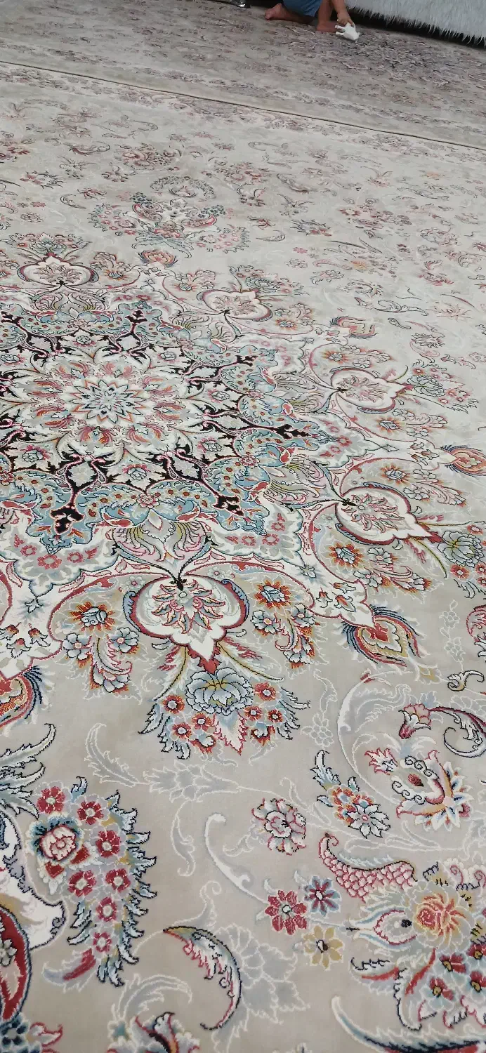 سلام قالی کرم رنگ شیک و خوشکل|فرش|اهواز, پردیس دو|دیوار