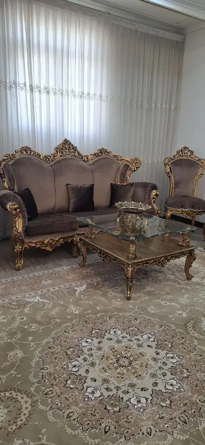 مبل تمام چوب|مبلمان خانگی و میز عسلی|یزد, |دیوار