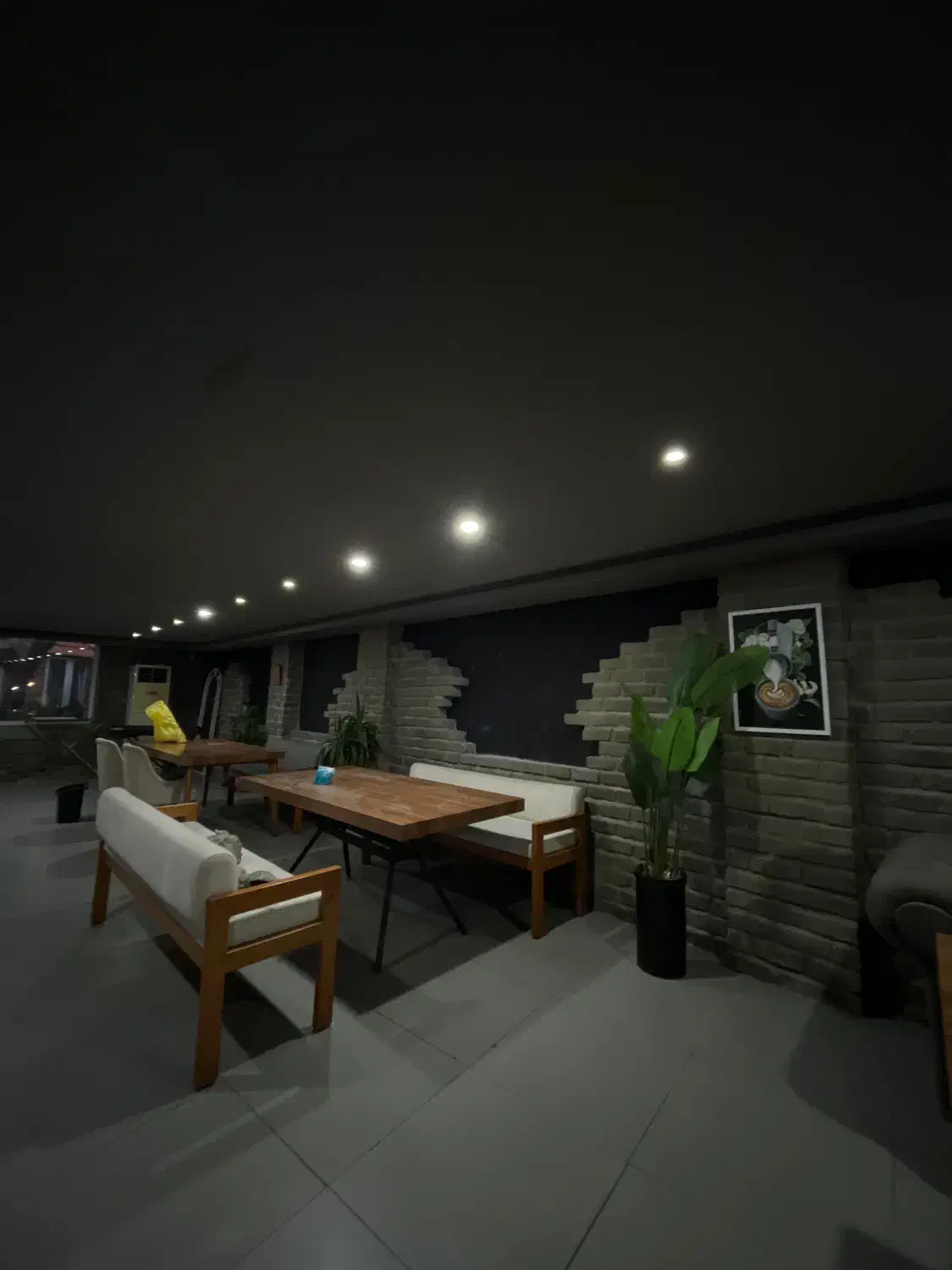 جذب سالندار-باریستا-نیروی اشپزخانه-نیروی خدماتی|استخدام خدمات فروشگاه و رستوران|بندر انزلی, پیل علی باغ|دیوار