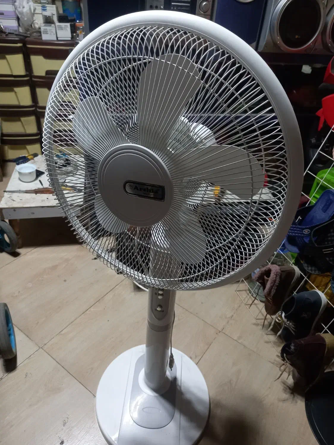 پنکه ایستاده مارک ارشیا واقعا درحد نو|پنکه و تصفیه‌کنندهٔ هوا|اسلام‌شهر, شهرک انبیا|دیوار