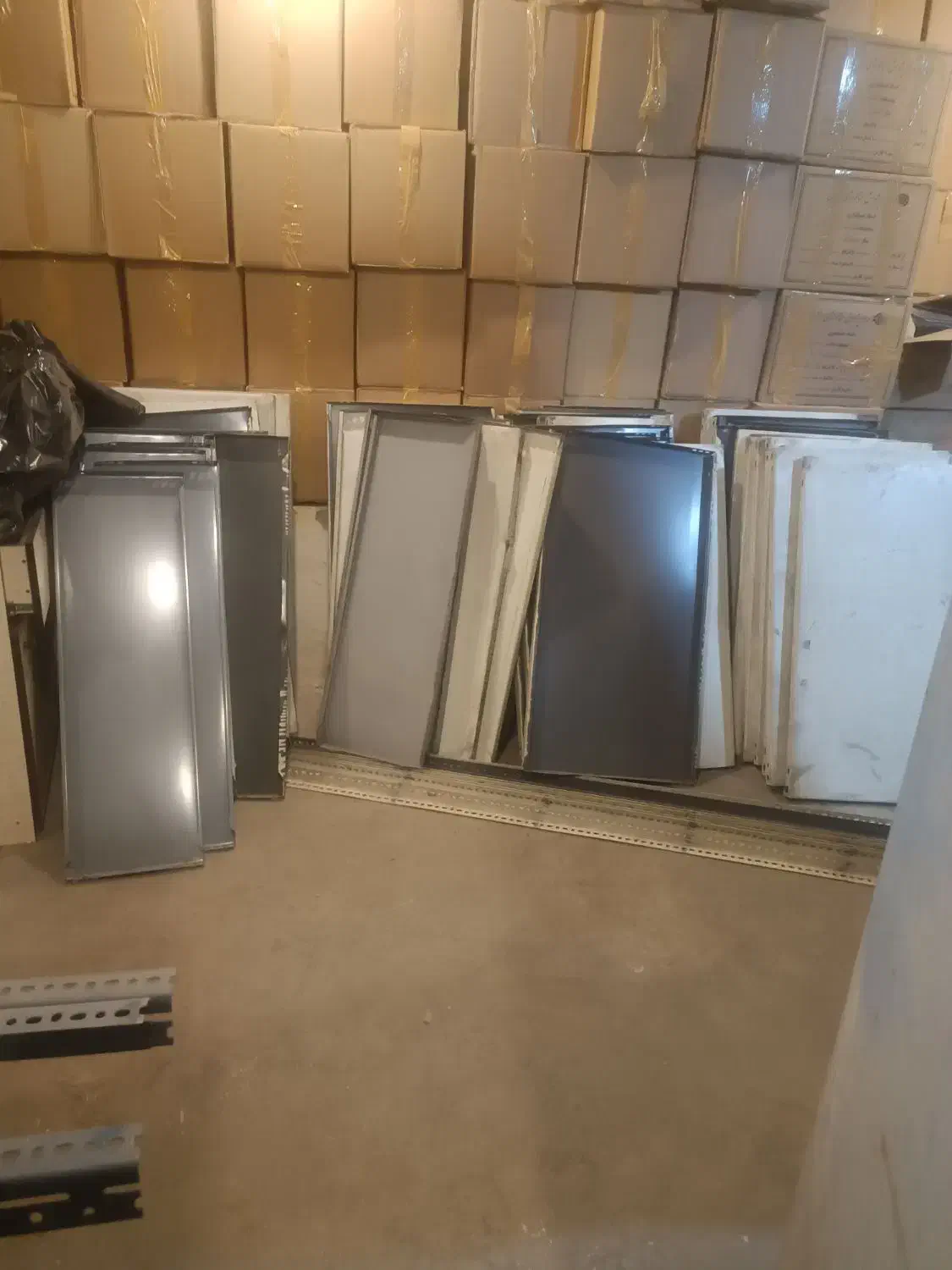 قفسه و کمد آهنی|کتابخانه، شلف، قفسههای دیواری|قدس, شهرقدس|دیوار