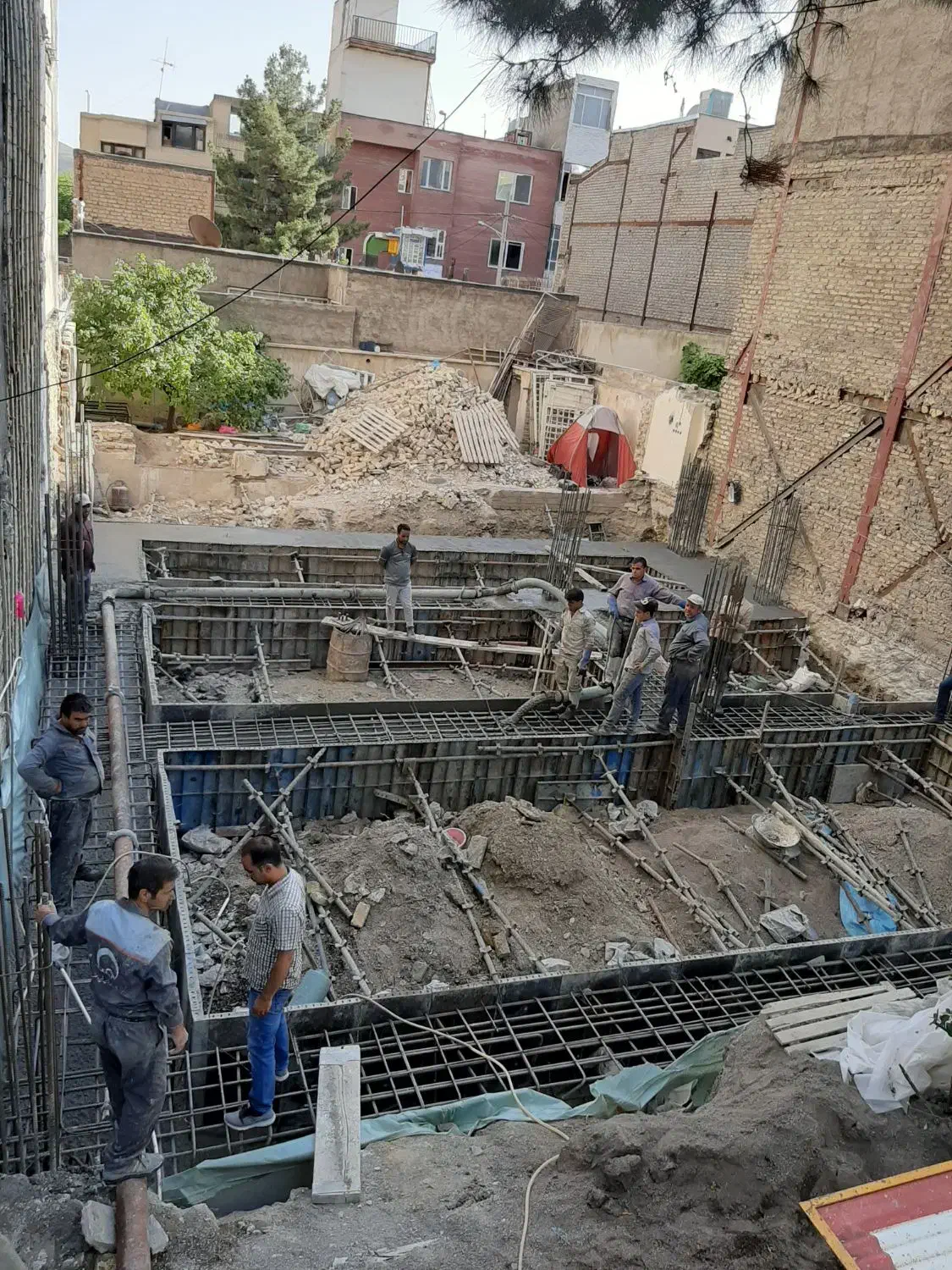 قالب بندی و آرماتور (اجرای اسکلت)|خدمات پیشه و مهارت|مشهد, چهارچشمه|دیوار