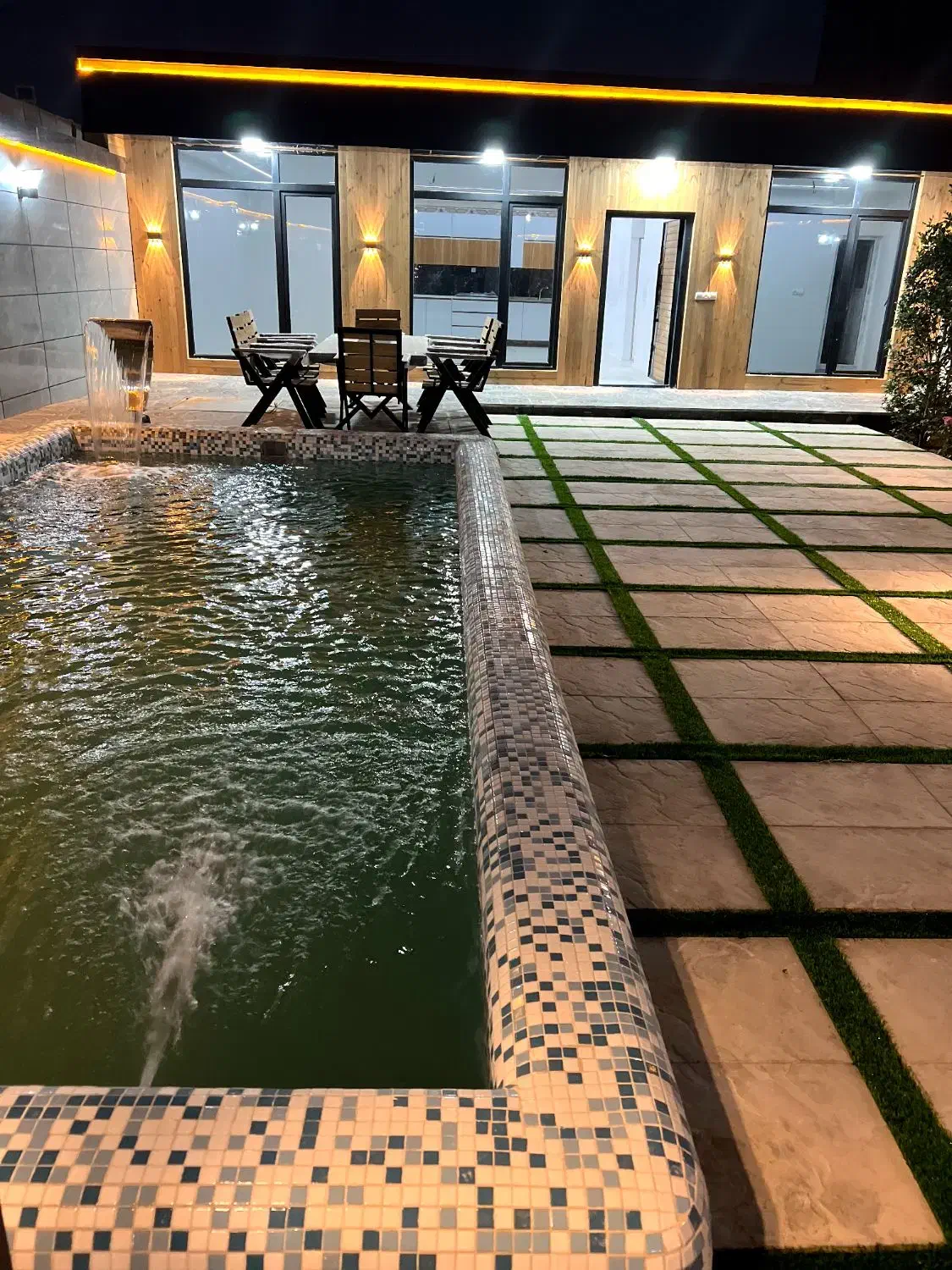 300مترباغ ویلا110متر بنا آب برق گاز چ بافت شهریار|فروش خانه و ویلا|شهریار, رنگرز|دیوار