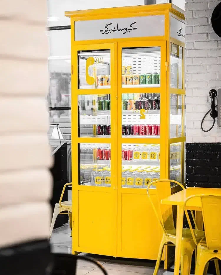 استخدام فوری در فست فود برگری باغ کتاب تهران|استخدام خدمات فروشگاه و رستوران|تهران, اراضی عباس آباد|دیوار