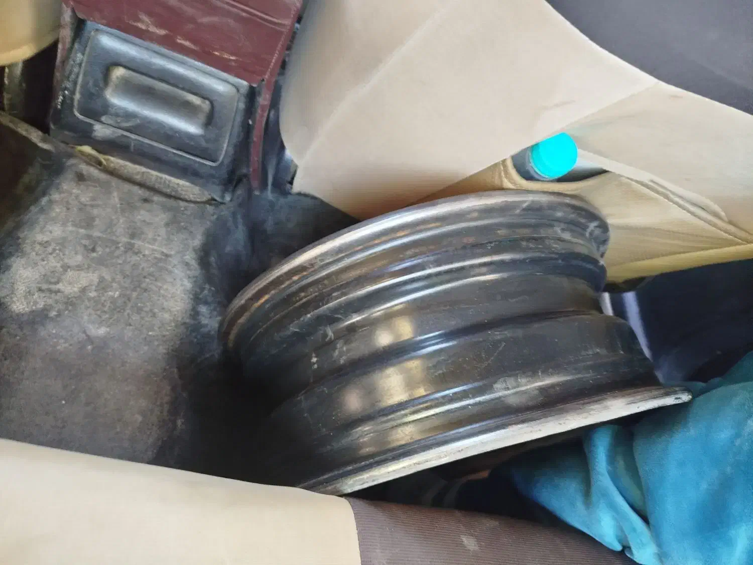 رینگ فولادی و لاستیک سایز 14با قالپاق نو نو|قطعات یدکی و لوازم جانبی|فارسان, |دیوار