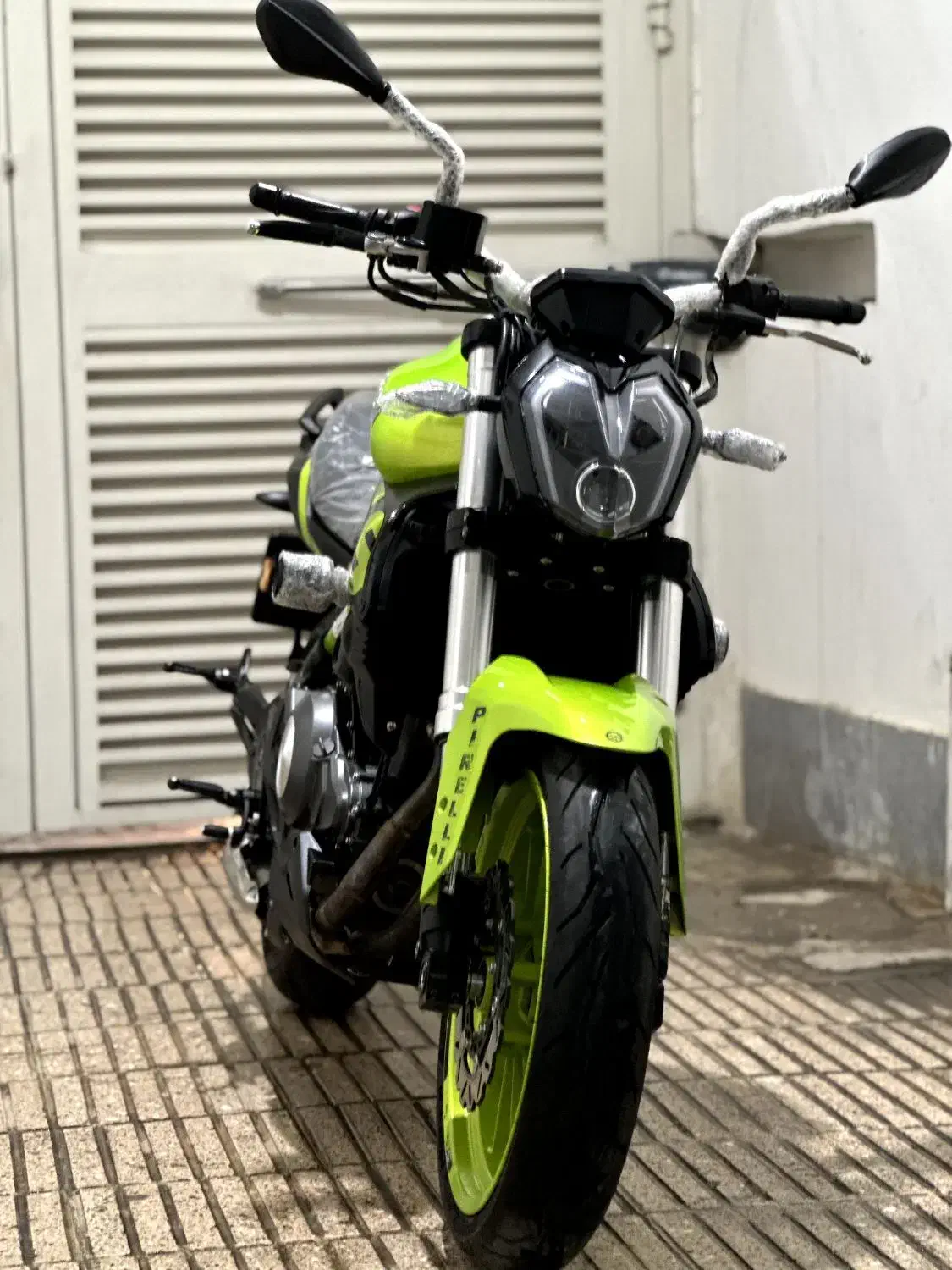 بنلی 300 مدل 1402|موتورسیکلت|گنبد کاووس, |دیوار