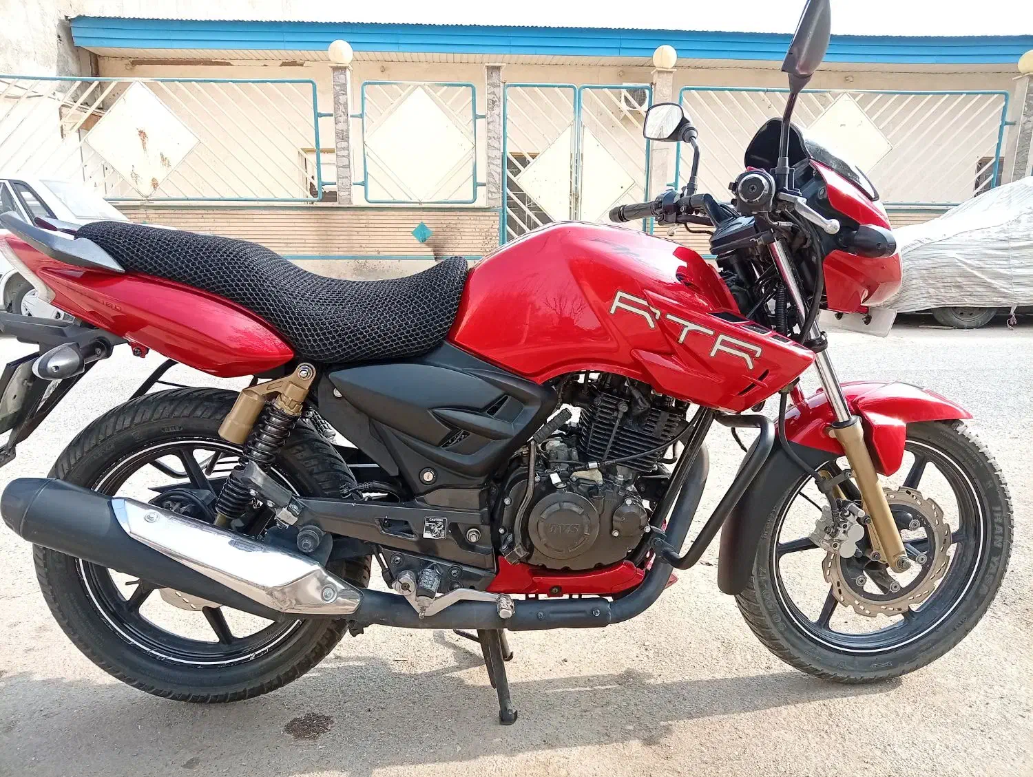 اپاچی ۱۸۰ مدل ۹۰.سکه در حد|موتورسیکلت|قم, شهرک امام حسین|دیوار