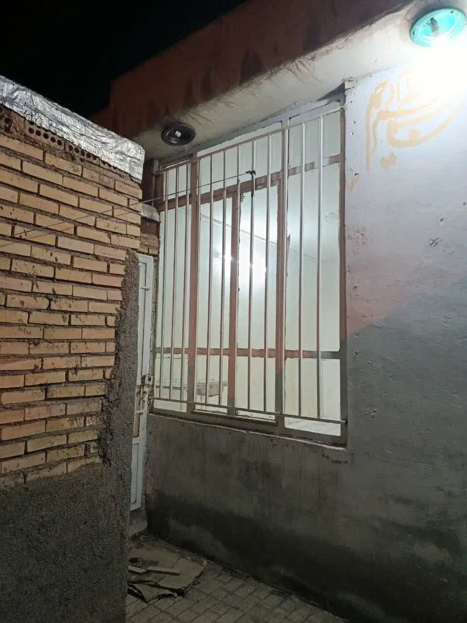 درب و پنجره آهنی|مصالح و تجهیزات ساختمان|مشهد, نیزه|دیوار