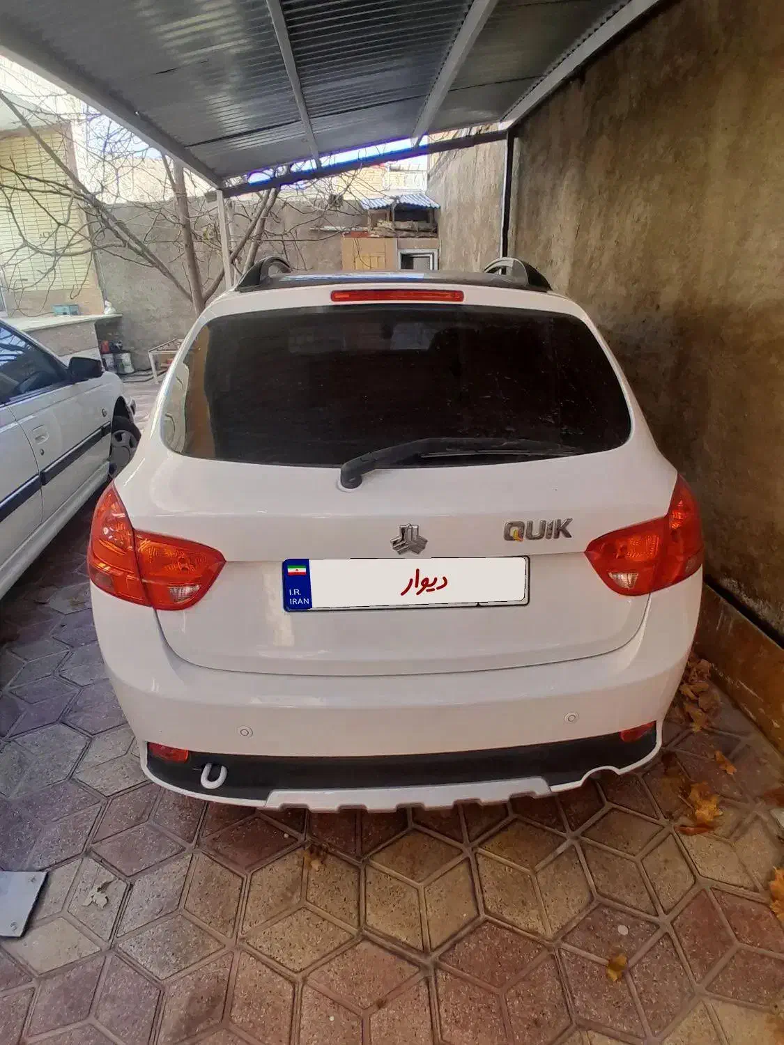 کوئیک R(خانگی)|خودرو سواری و وانت|سمیرم, |دیوار