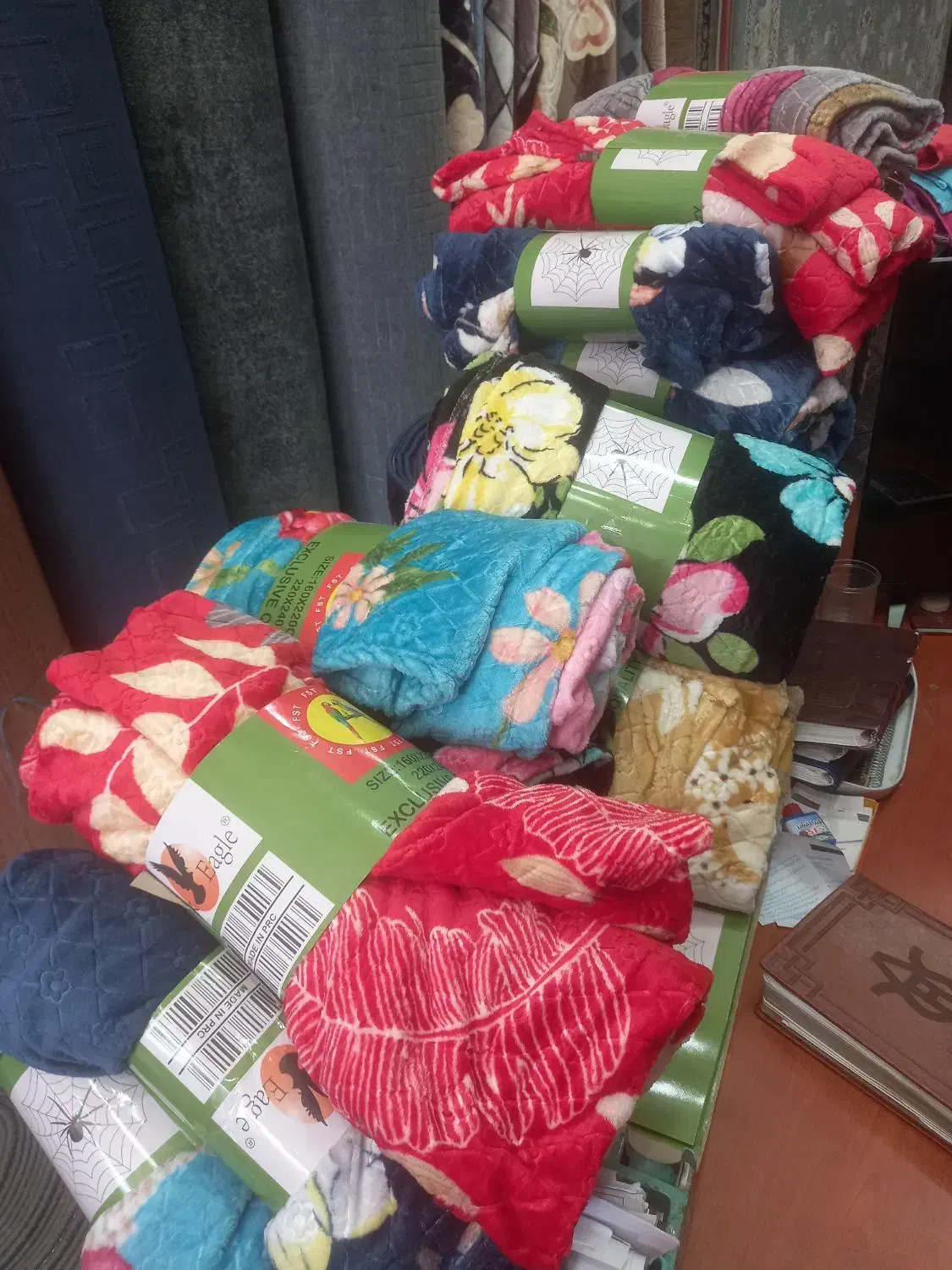 پتو ژله ای|رختخواب، بالش، پتو|کرمان, |دیوار