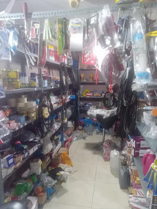 فروش قفسه های فلزی وابزارموجودمغازه|فروشگاه و مغازه|شیراز, فرگاز|دیوار