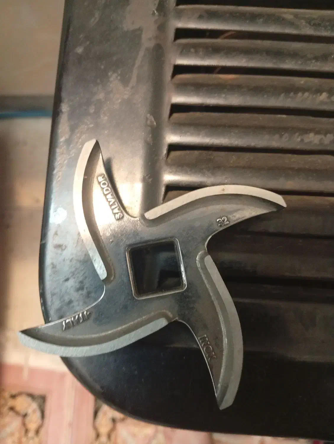 تیغه چرخ گوشت|خردکن، آسیاب، غذاساز|پاکدشت, پاکدشت (مامازند)|دیوار