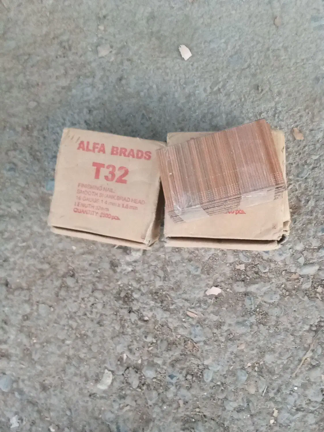 میخ تی 32|مصالح و تجهیزات ساختمان|هشتگرد, شهرک راه آهن|دیوار