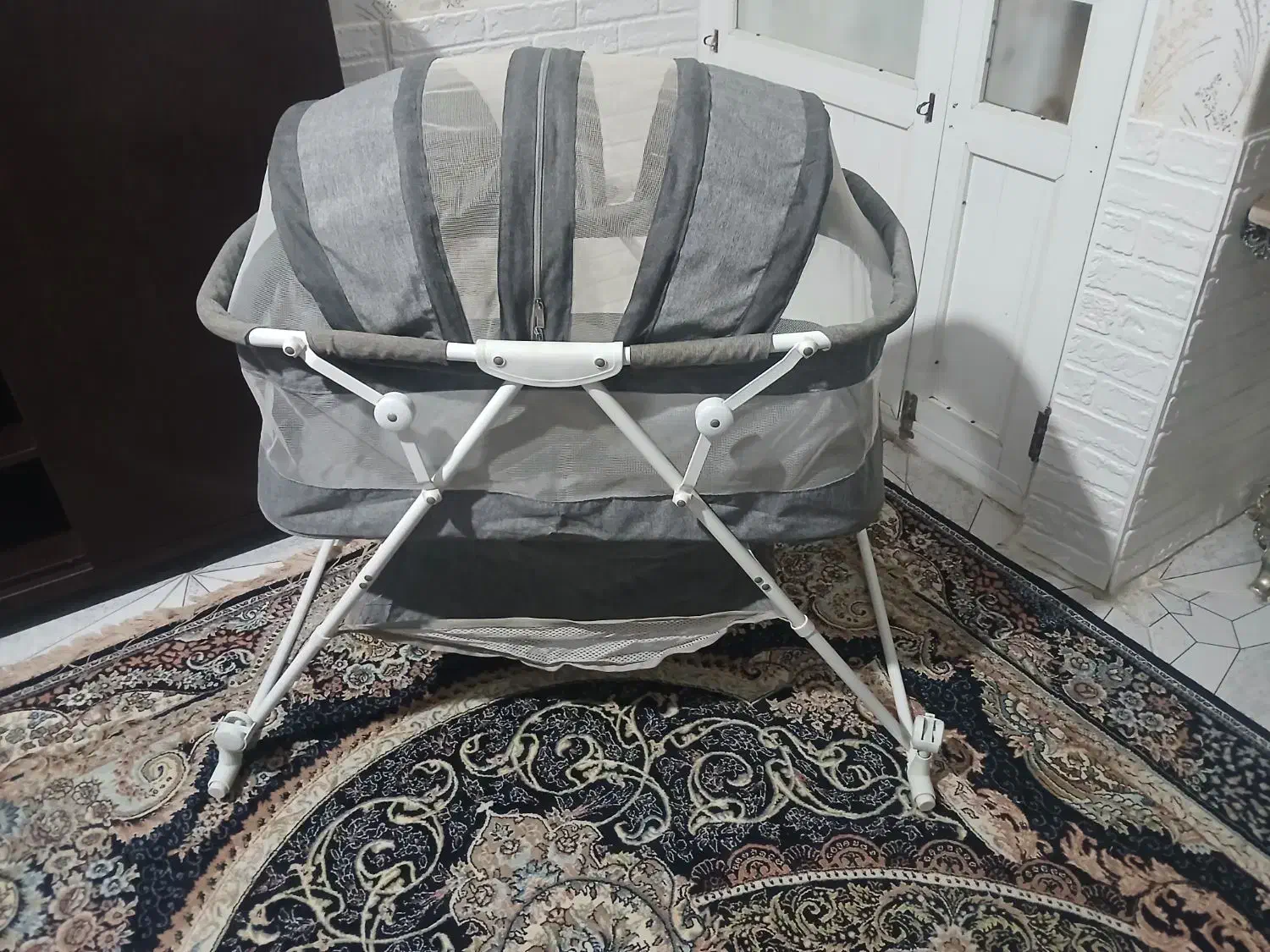 گهواره|تخت و صندلی بچه|آستارا, |دیوار