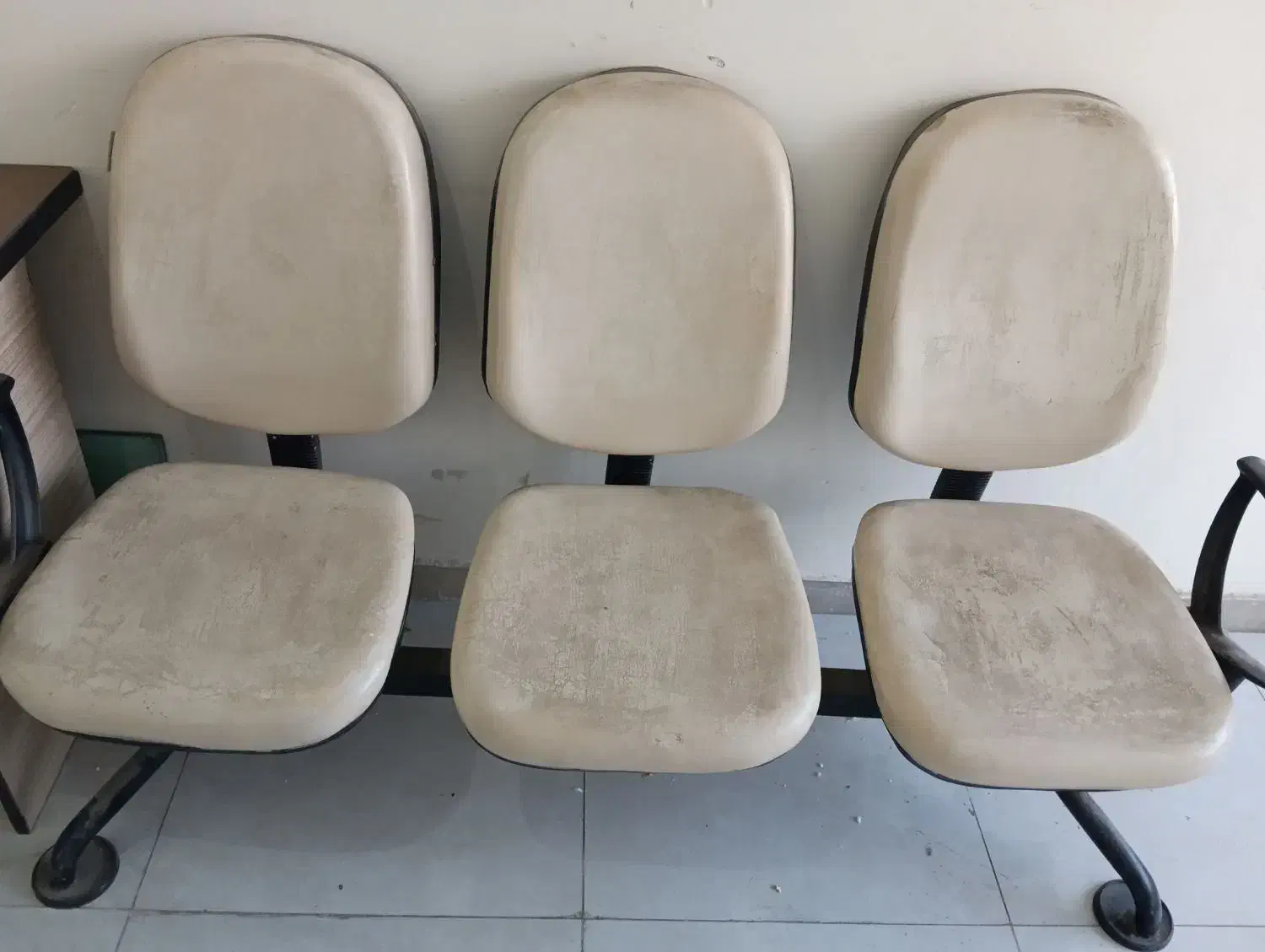 صندلی|صندلی و نیمکت|ایلام, |دیوار