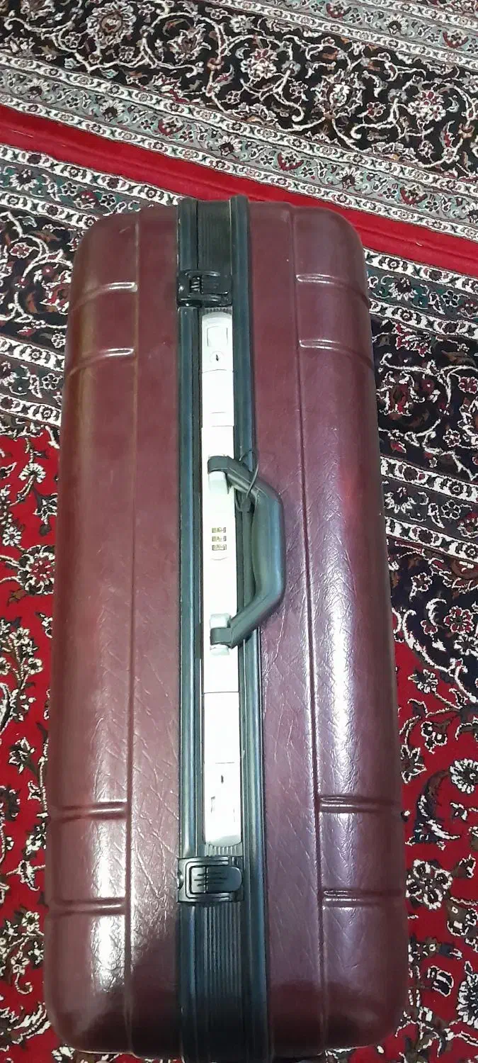 چمدان سالم وخارجی|کیف، کفش، کمربند|کرمانشاه, |دیوار