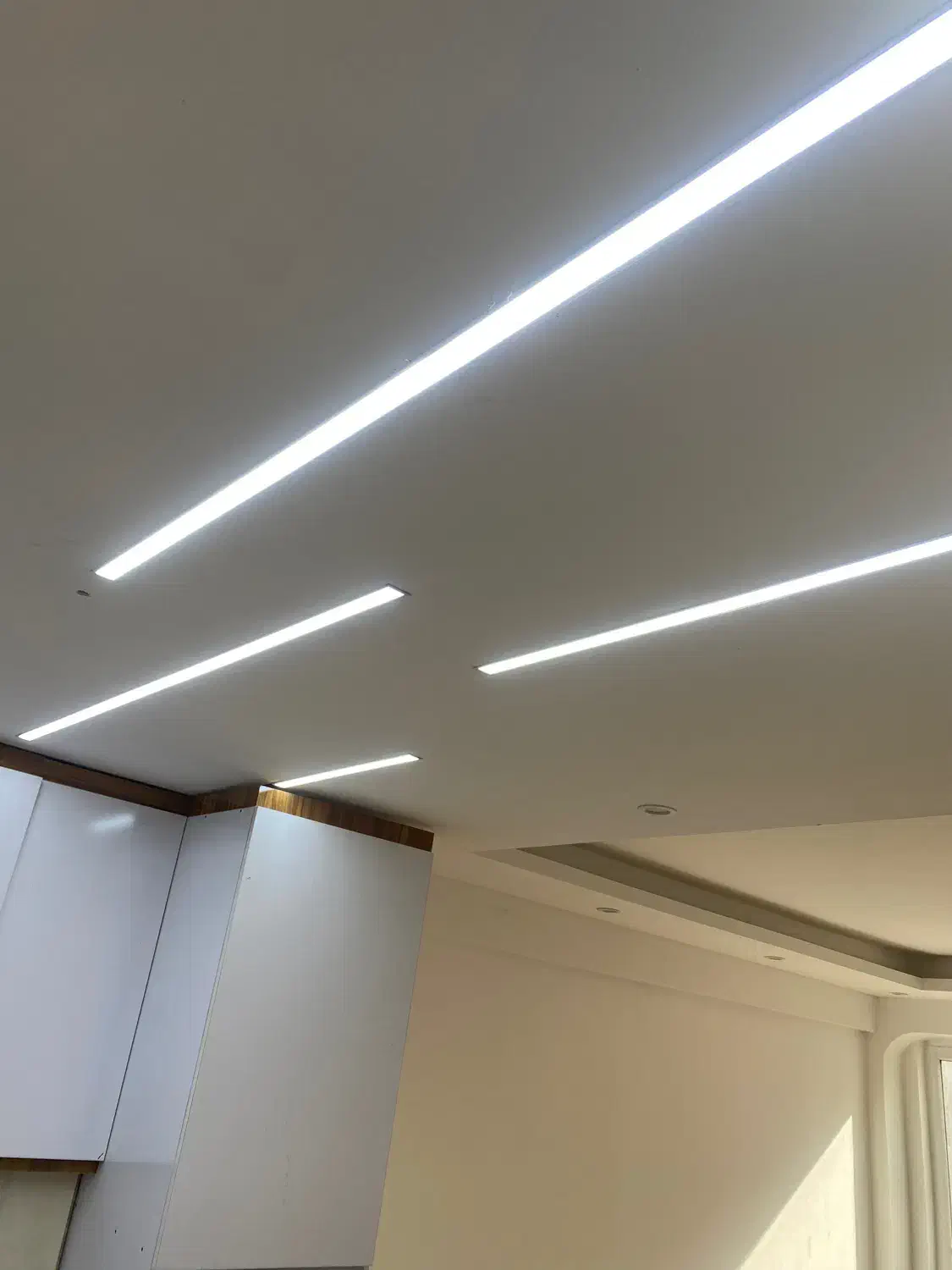 فروش انواع پروفیل و لایننوری|لامپ و چراغ|اصفهان, بهارستان|دیوار