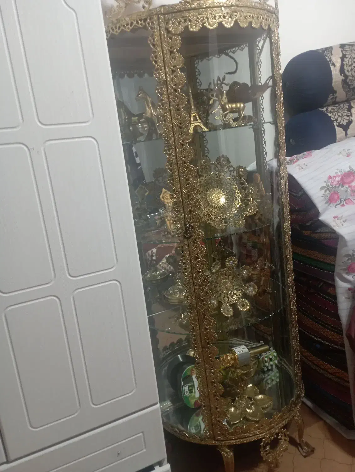 بوفه  زیر تلویزیون  هر دو سالم|بوفه، ویترین، کنسول|نهاوند, |دیوار