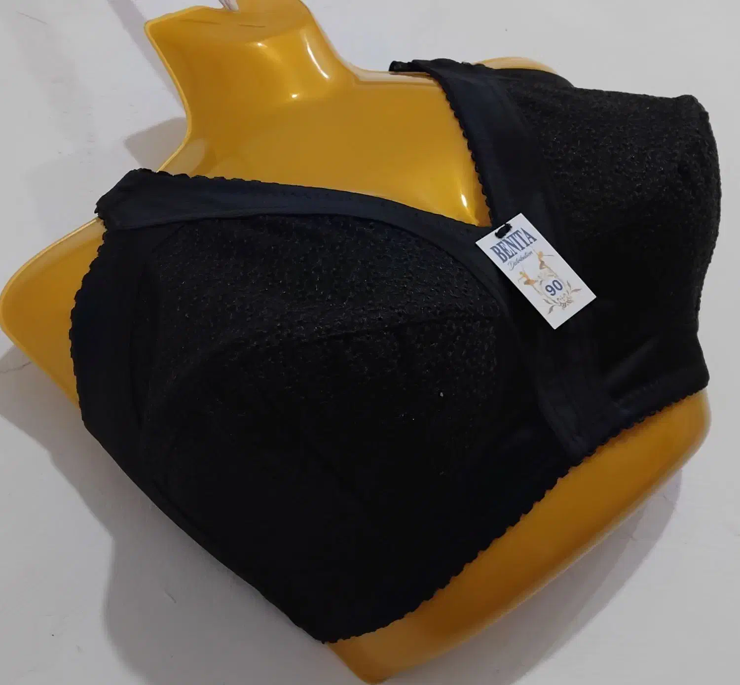 تولیدکننده لباس زیر زنانه|لباس|فومن, |دیوار