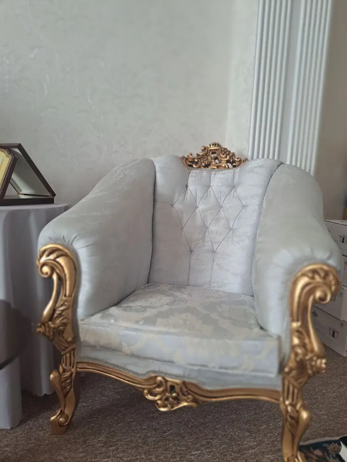 ست مبلمان (استیل)و میز تلویزیون سلطنتی|مبلمان خانگی و میز عسلی|رشت, استقامت ۱|دیوار