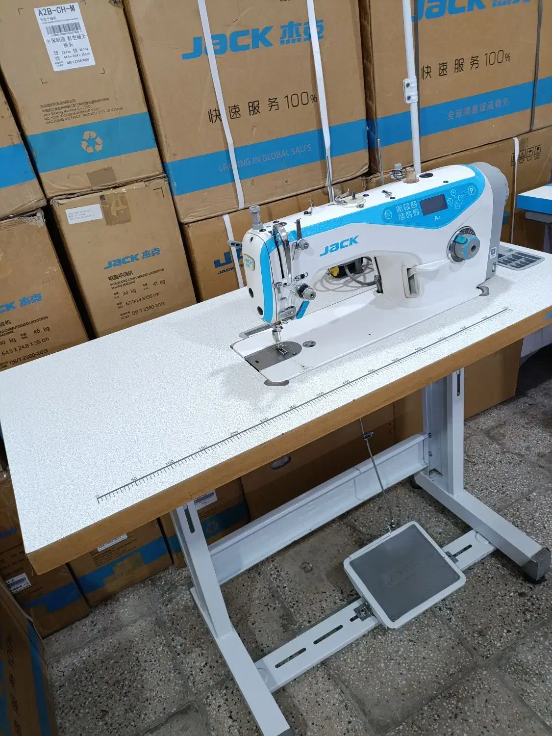 چرخ خیاطی فولA4جک ترکایی|چرخ خیاطی و ریسندگی|بروجرد, |دیوار