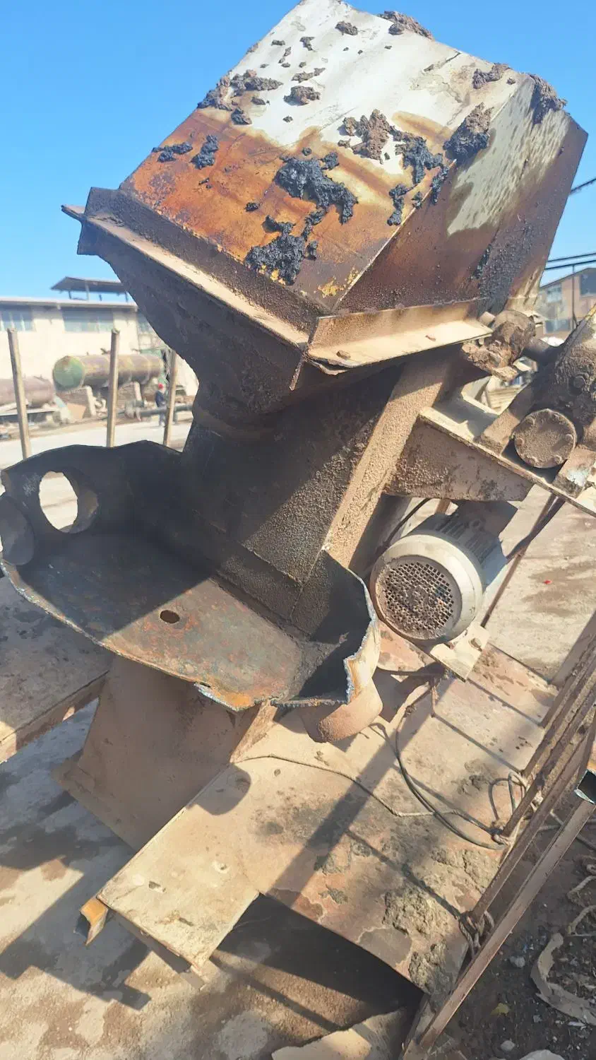 بالابر قاشقی به ارتفاع ۱۸متر|ماشین‌آلات صنعتی|دلیجان, |دیوار