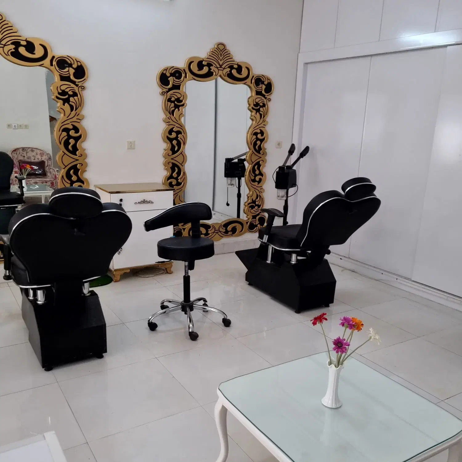 فروش اینه کنسول سالنی|آرایشگاه و سالنهای زیبایی|شاهینشهر, چمران|دیوار