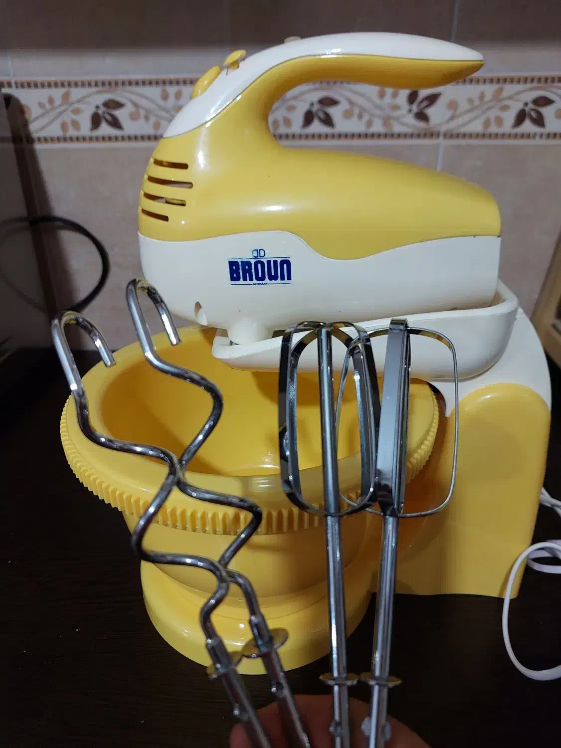 هم زن برقی|خردکن، آسیاب، غذاساز|قیروکارزین, |دیوار