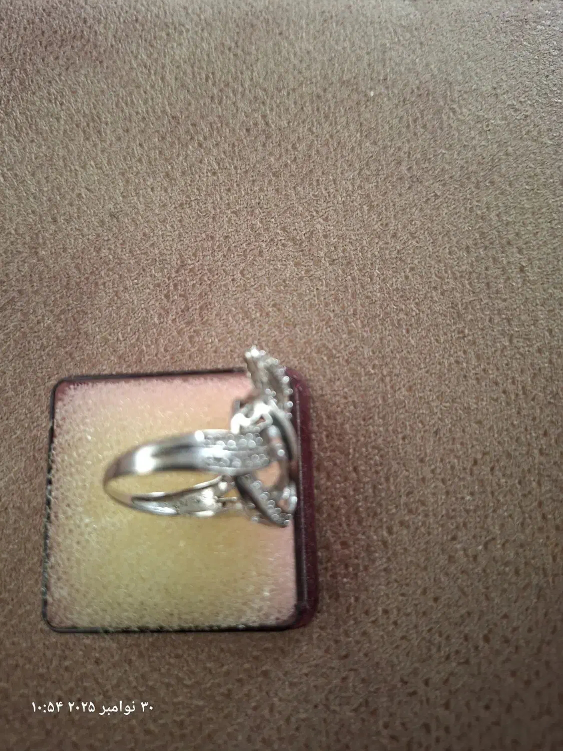 انگشتر بسیار شیک و چشم نواز|جواهرات|همدان, |دیوار