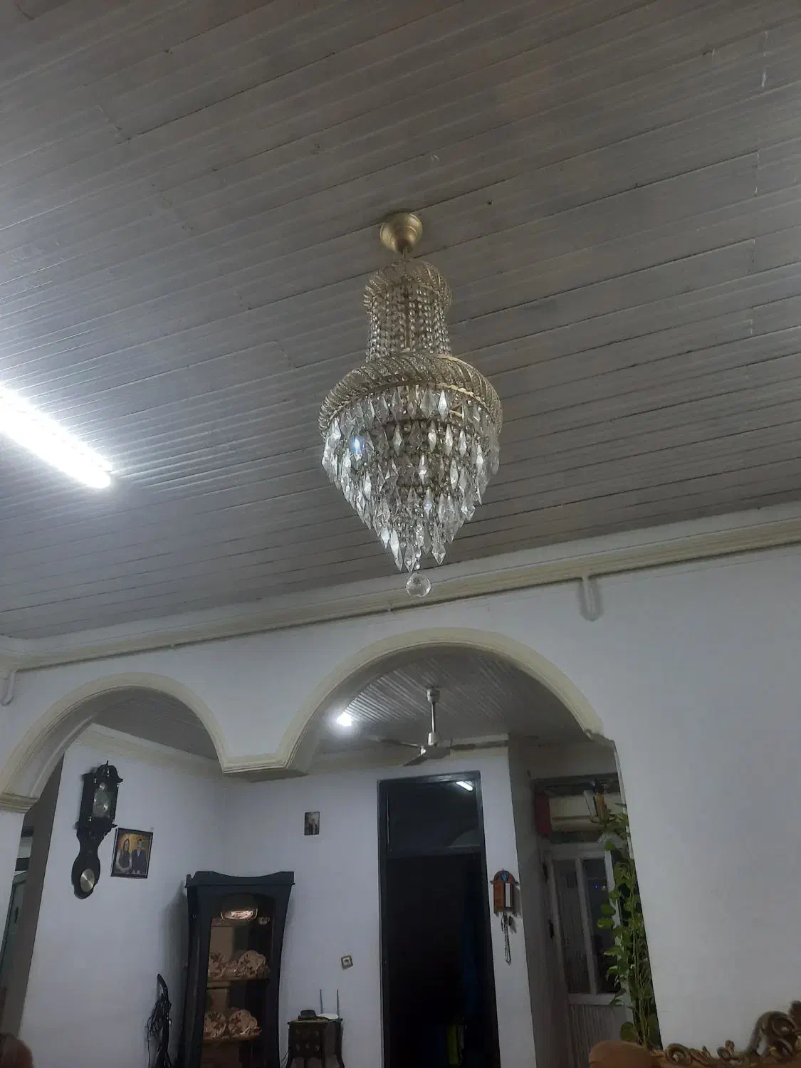 لوستر|لوستر و چراغ آویز|آستانه اشرفیه, |دیوار