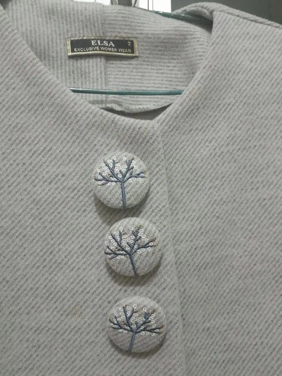 پالتو|لباس|مرند, |دیوار