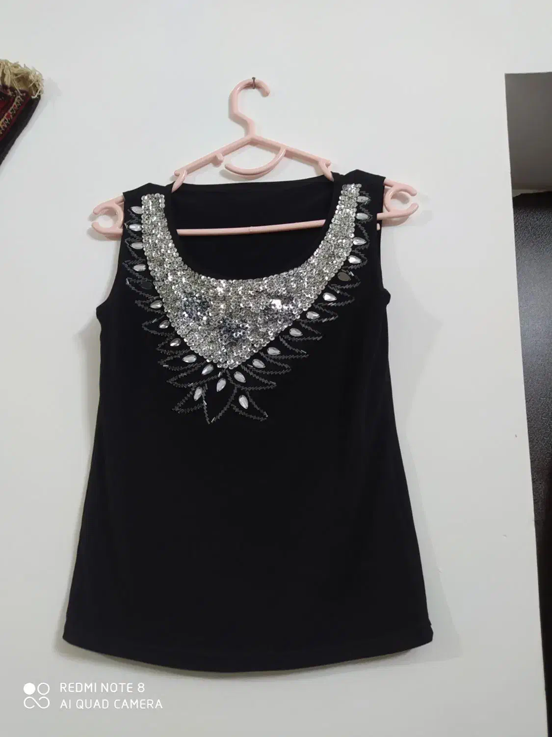 لباس مجلسی|لباس|تربت جام, شاد|دیوار