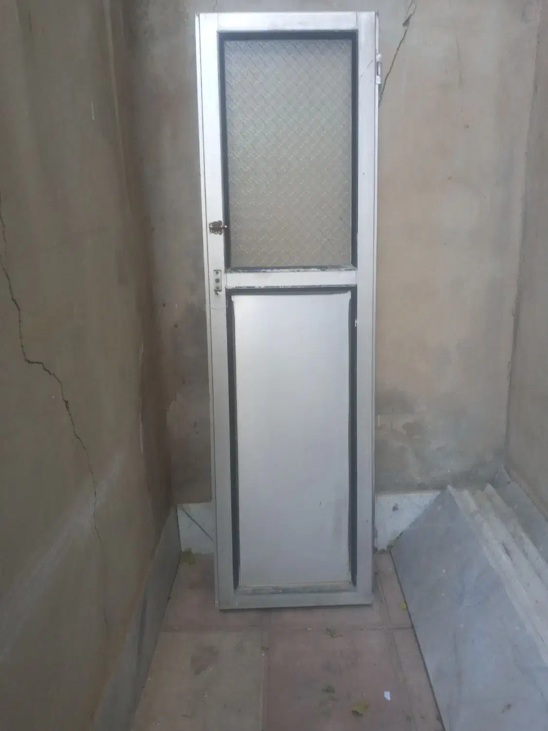 درب آلمینیومی|مصالح و تجهیزات ساختمان|ماهدشت, |دیوار