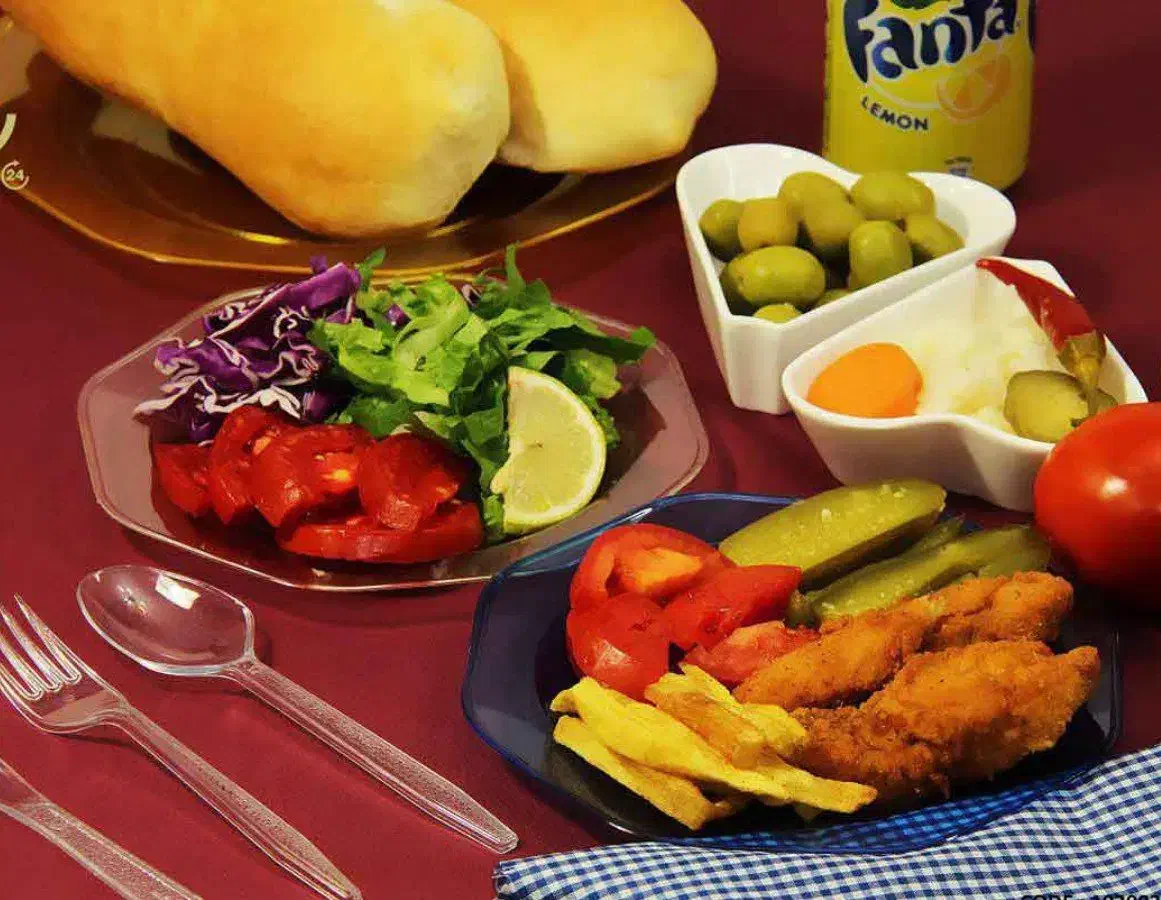 پیش دستی و بشقاب یکبار مصرف طب6عددی|ظروف سرو و پذیرایی|کرج, حصارک پایین|دیوار