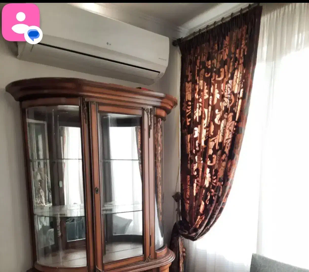 بوفه ویترین تمام چوب یراق برنجی کاملا سالم|بوفه، ویترین، کنسول|تهران, سازمان برنامه شمالی|دیوار