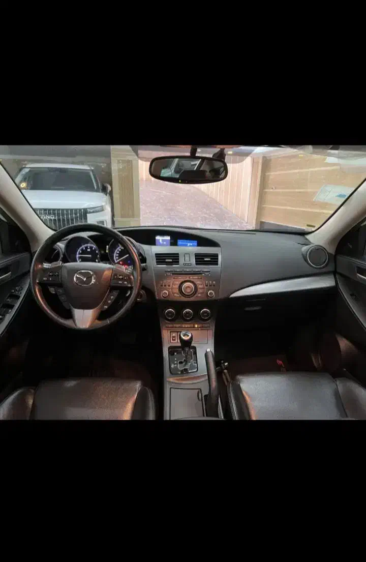 مزدا 3 مدل 97|خودرو سواری و وانت|تهران, حکمت|دیوار