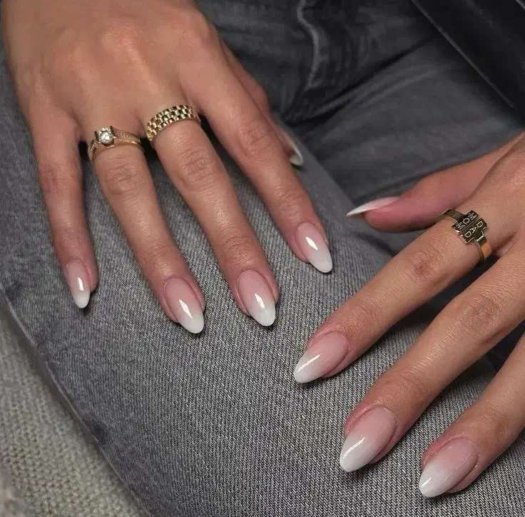 آموزش و کاشت ناخن|خدمات آرایشگری و زیبایی|کرمانشاه, |دیوار