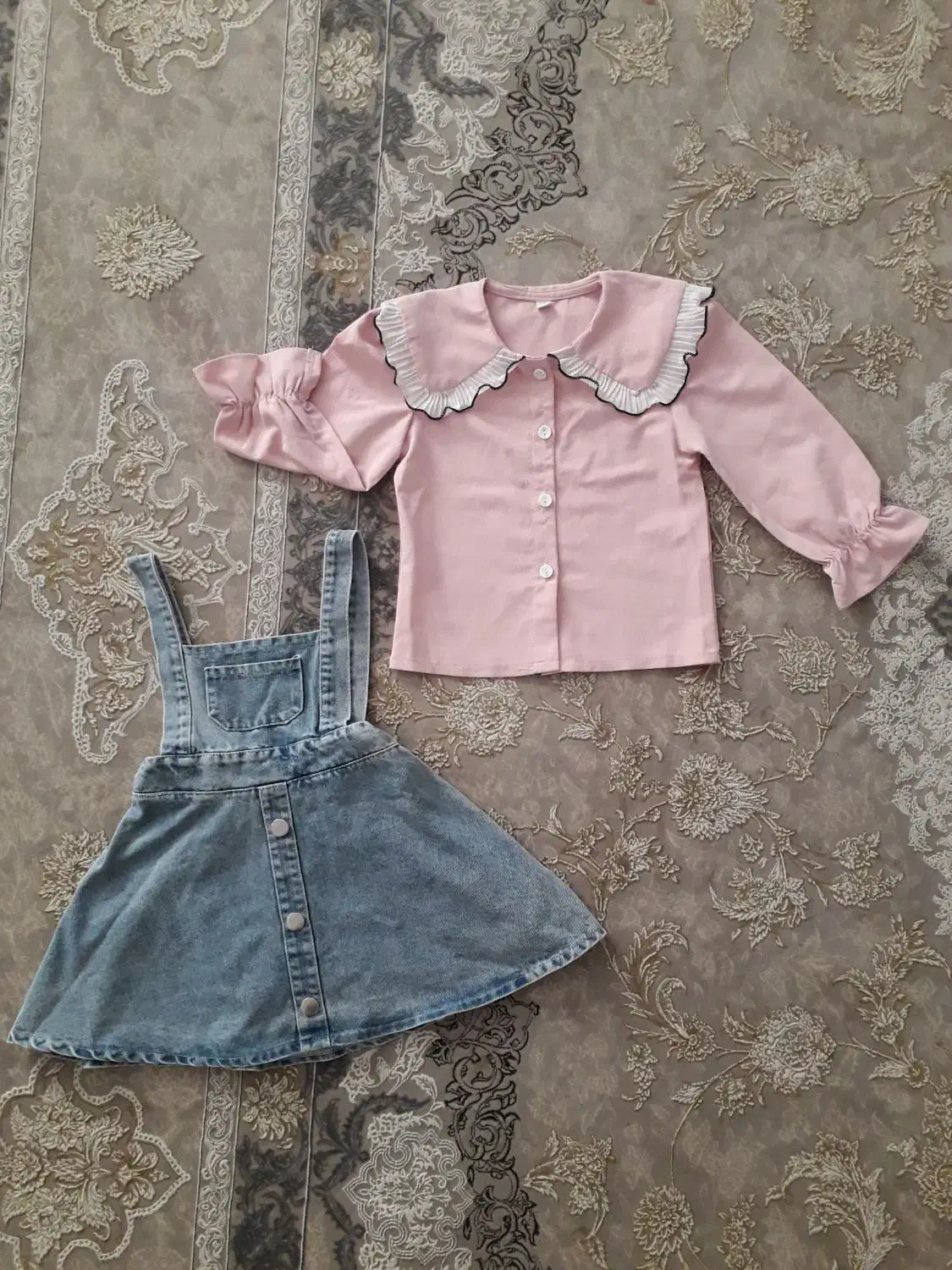 عروسک و|اسباب‌‌بازی|اردبیل, |دیوار