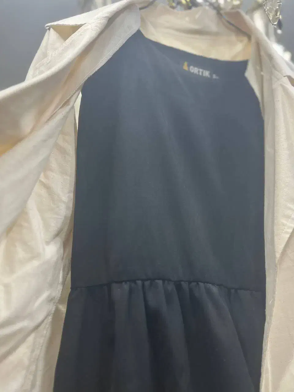 لباس|لباس|آستانه اشرفیه, |دیوار