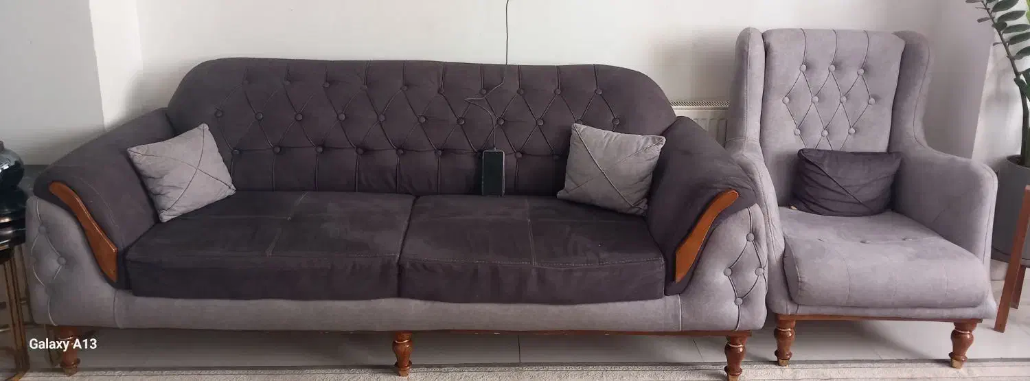 مبل راحتی|مبلمان خانگی و میز عسلی|اقبالیه, |دیوار