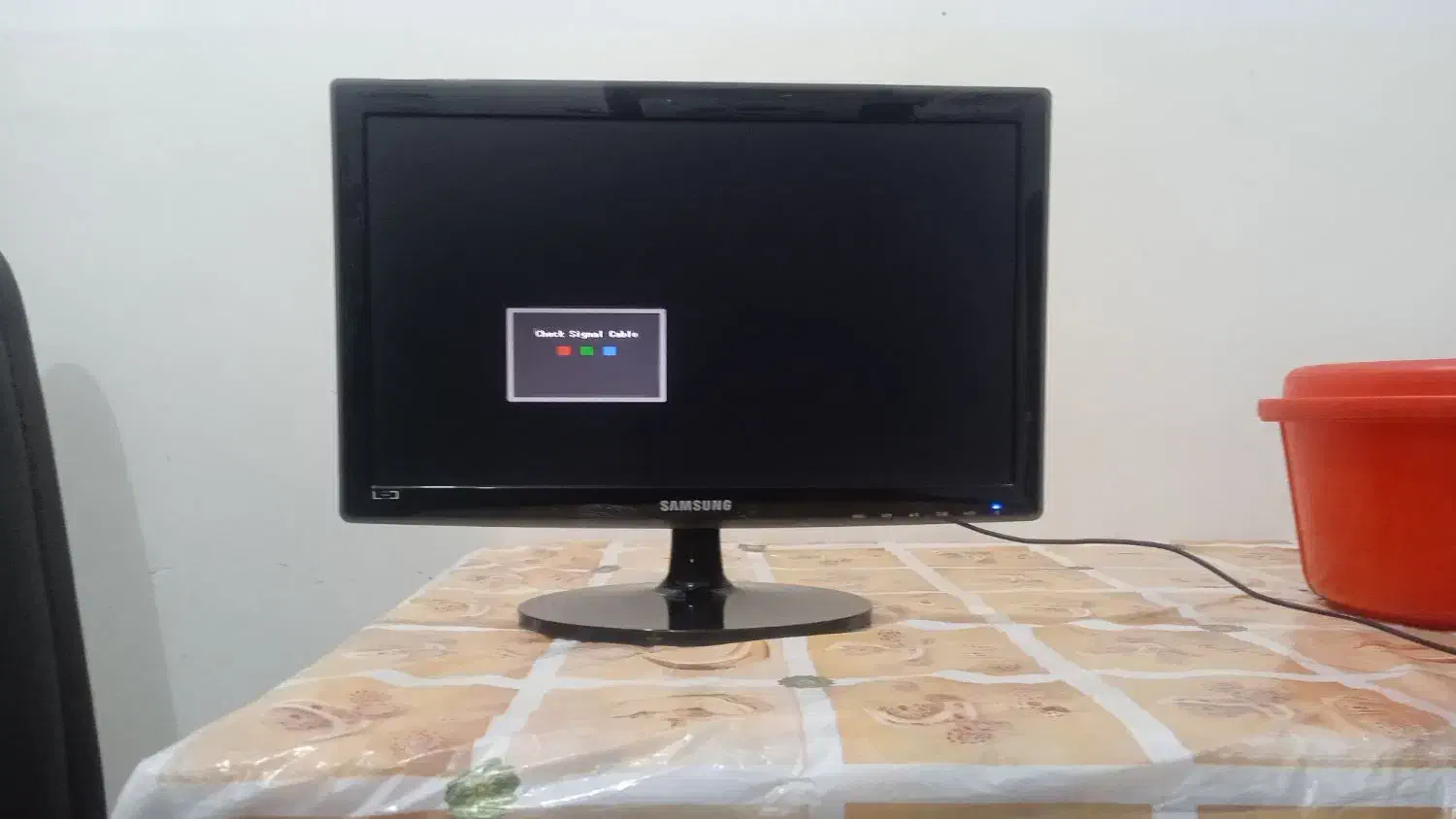 مانیتور|رایانه رومیزی|دهلران, |دیوار