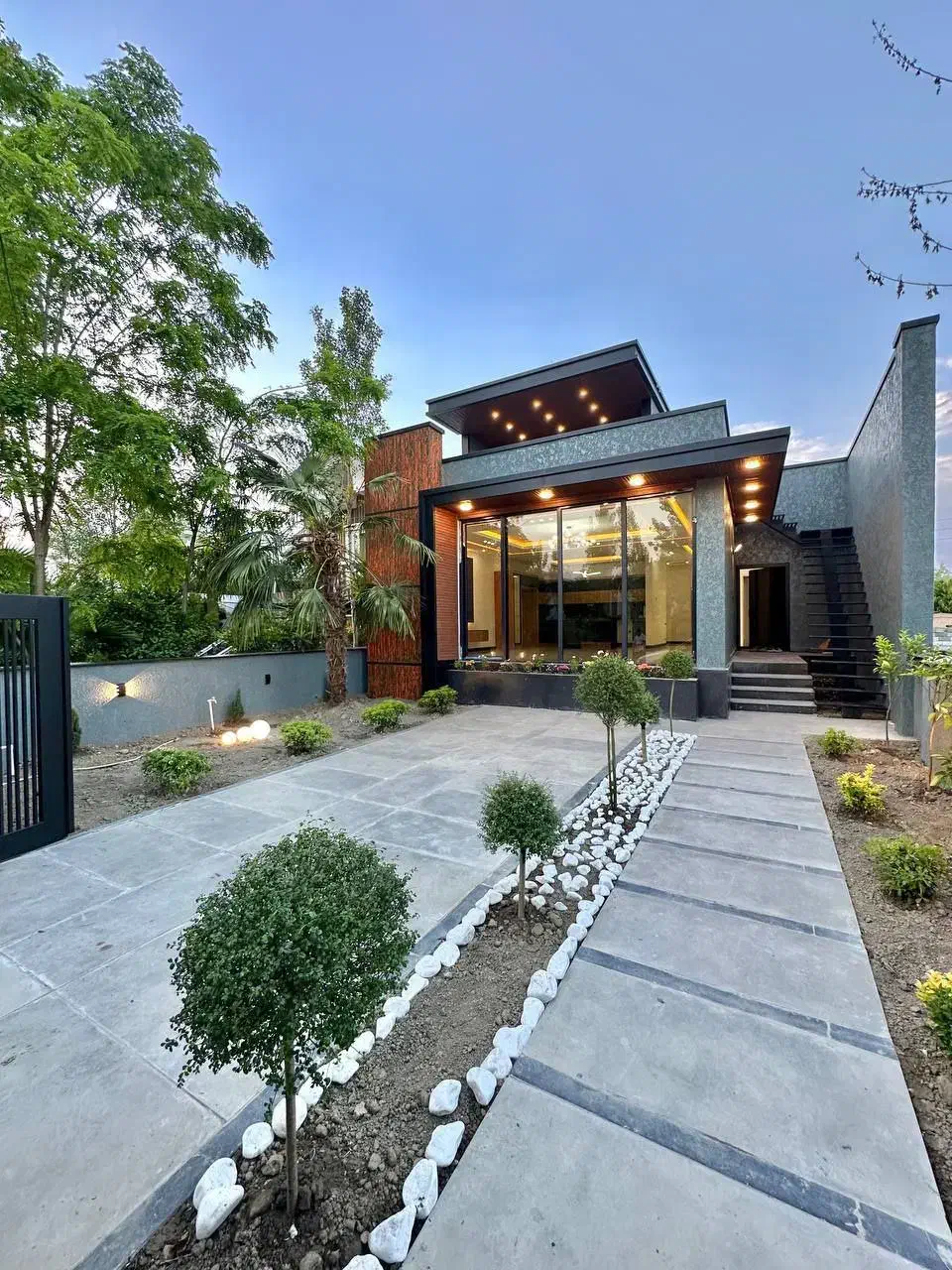 ویلا دوبلکس مدرندر منطقه برند|فروش خانه و ویلا|محمودآباد, |دیوار