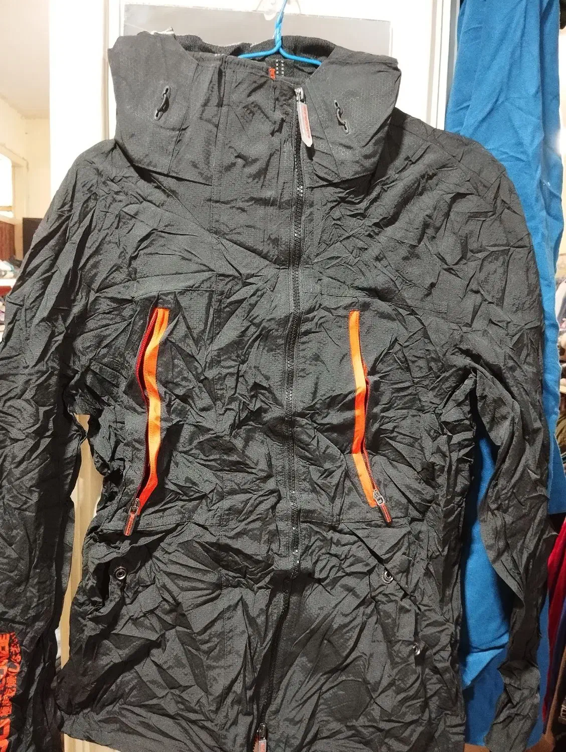 بادگیر|لباس|شیراز, ابیوردی|دیوار