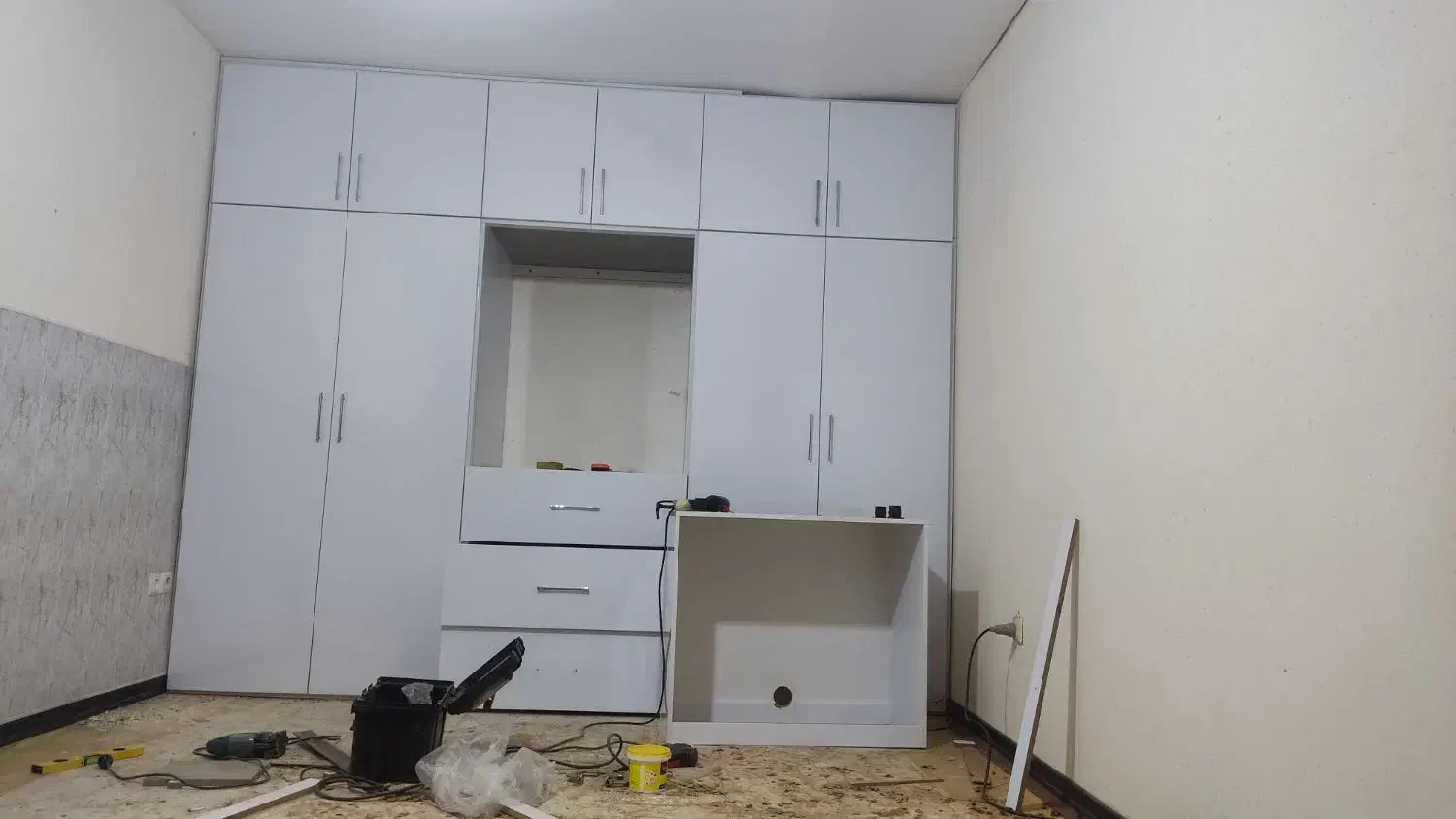 نصب و تعمیر کابینت کمد دیواری و جا کفشی|خدمات پیشه و مهارت|صدرا-فارس, فاز ۱|دیوار