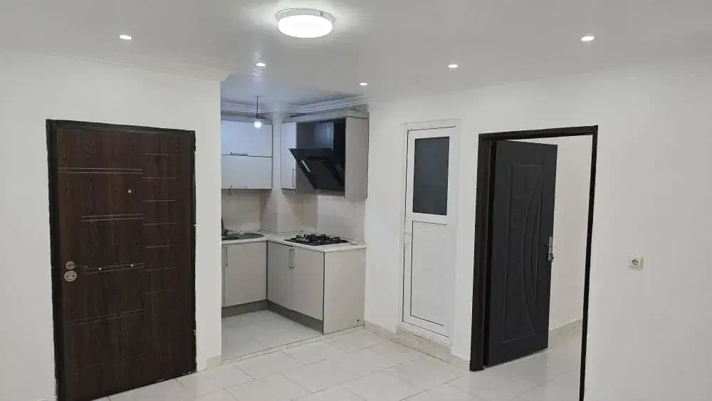 اجاره واحد اداری تجاری یادبود|اجارهٔ دفتر کار، اتاق اداری، مطب|بندرعباس, |دیوار