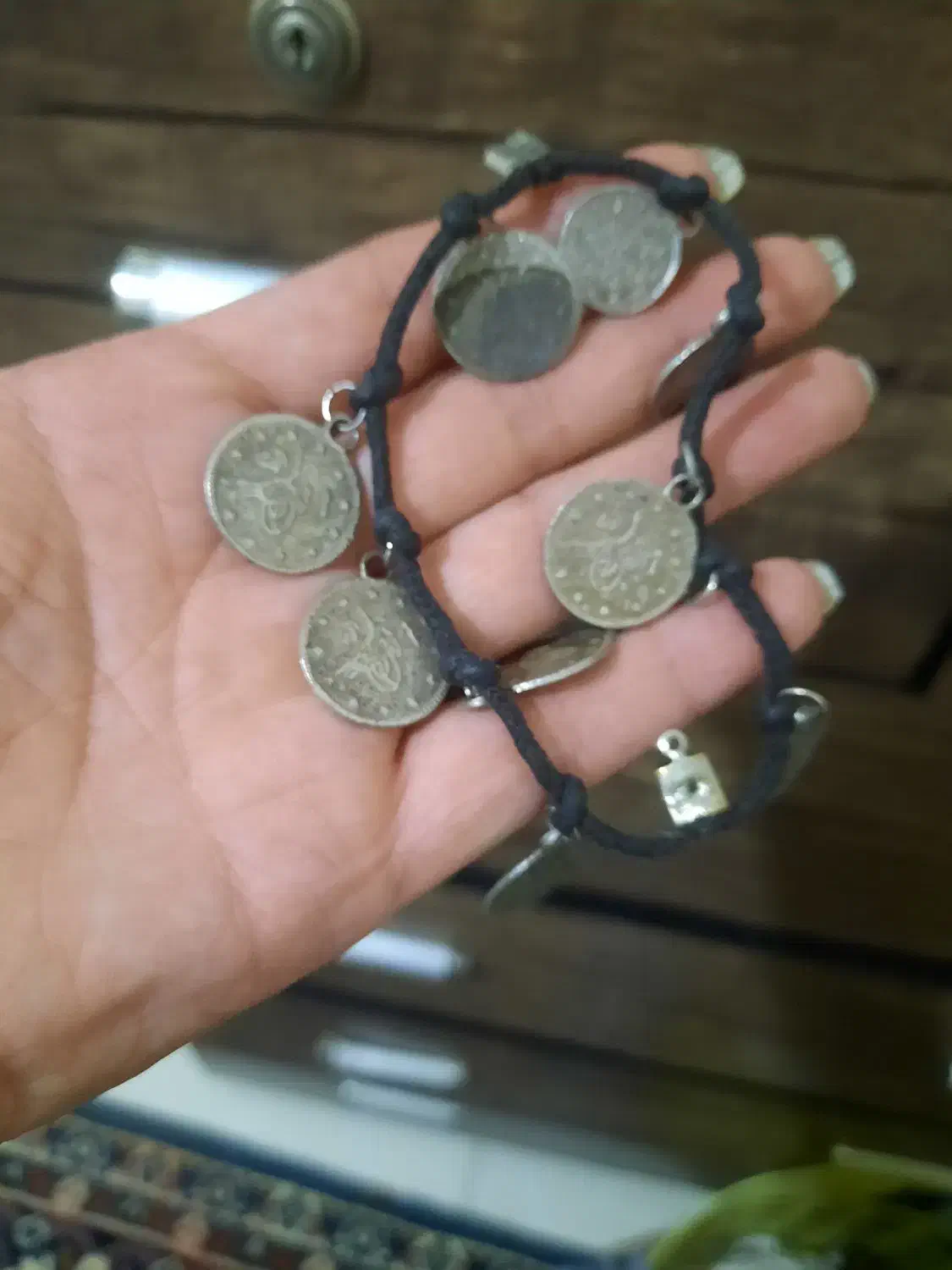 دستبند سکه های قدیمی|کلکسیون سکه، تمبر، اسکناس|گرمدره, |دیوار