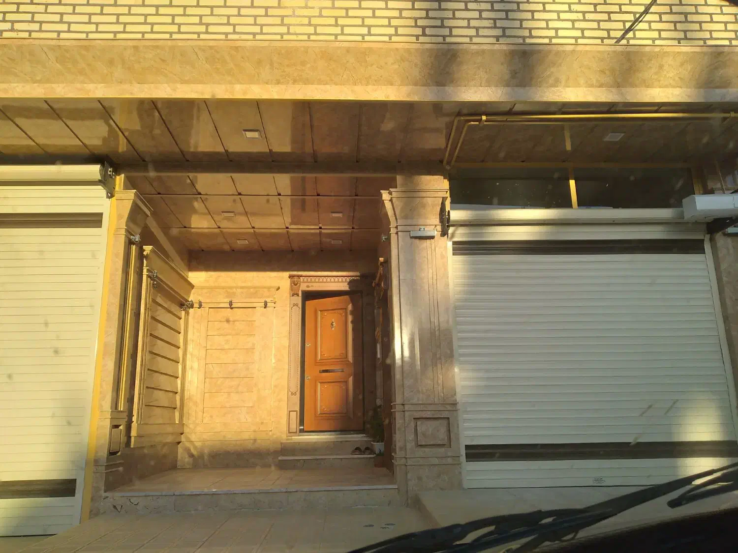 به یه کارگر نیاز مندم|استخدام معماری، عمران و ساختمانی|تکاب, |دیوار